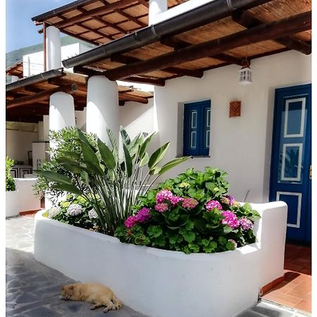 Salinarte Hotel Santa Marina Salina Quarto foto